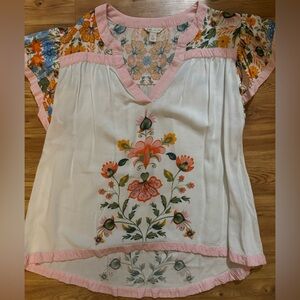 Cato Floral Embroidered Women's Top 🌸 Size Small